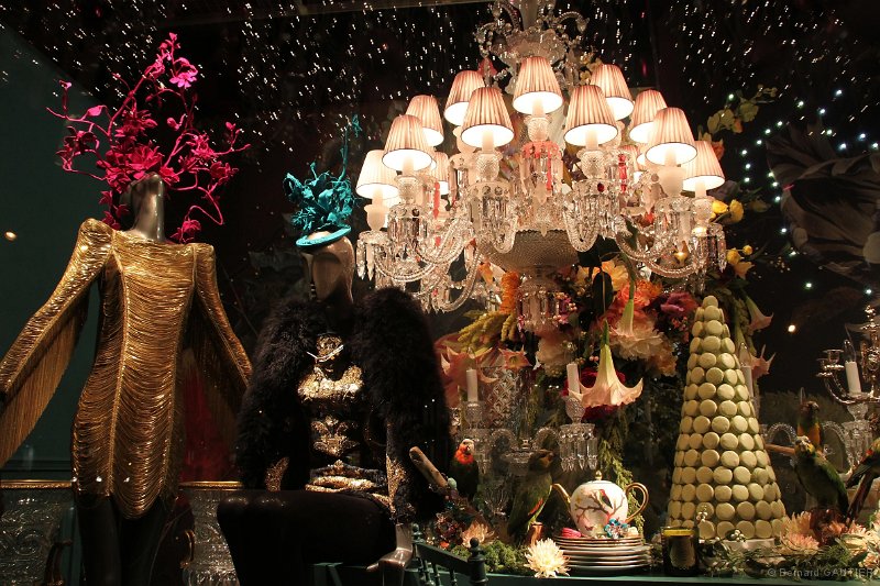 Vitrines de Noel 2010 Grands Magasins Paris_022.JPG